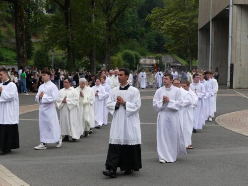 2024 08 07-4-procession-eucharistique-17