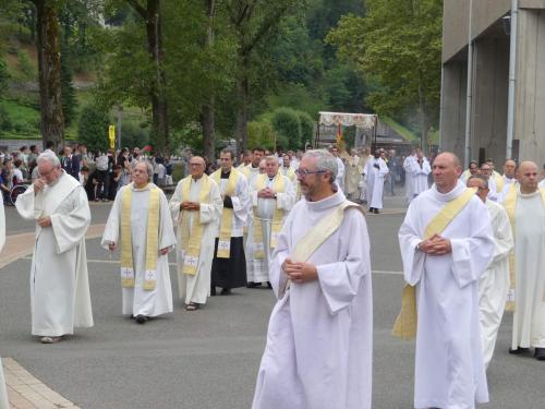 2024 08 07-4-procession-eucharistique-18