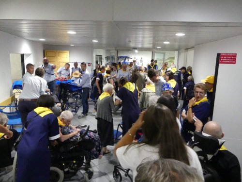 2025 08 06-03-depart-pour-la-messe-internationale-4