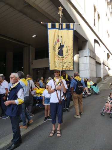 2025 08 06-03-depart-pour-la-messe-internationale-6