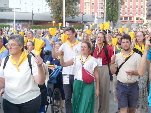 2025 08 07- -05-procession-mariale-24