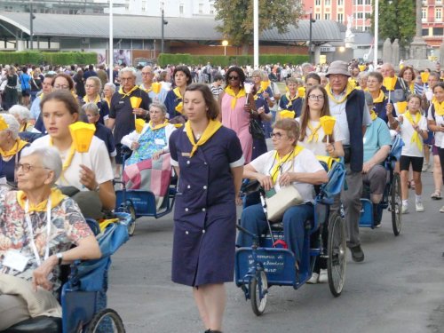 2025 08 07- -05-procession-mariale-26