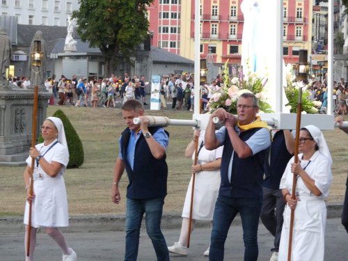 2025 08 07- -05-procession-mariale-30