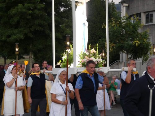 2025 08 07- -05-procession-mariale-34
