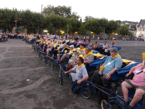 2025 08 07- -05-procession-mariale-38