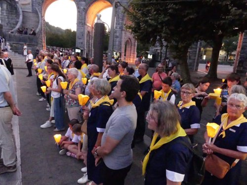 2025 08 07- -05-procession-mariale-43