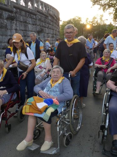 2025 08 07- -05-procession-mariale-6